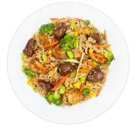 Рис с куриными сердечками и овощами.